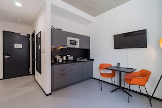 ネナ アパートメンツ モリッツプラッツ