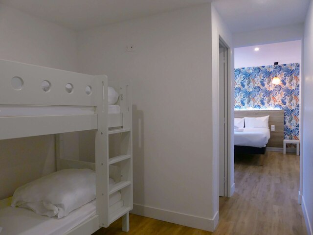 キリヤード デイレクト トゥーロン ウエスト - ラ セーヌ シュル メール