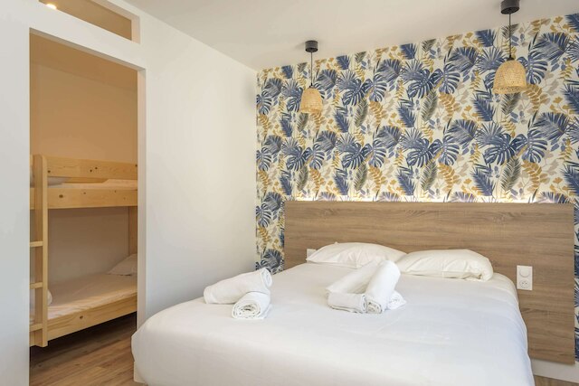 キリヤード デイレクト トゥーロン ウエスト - ラ セーヌ シュル メール