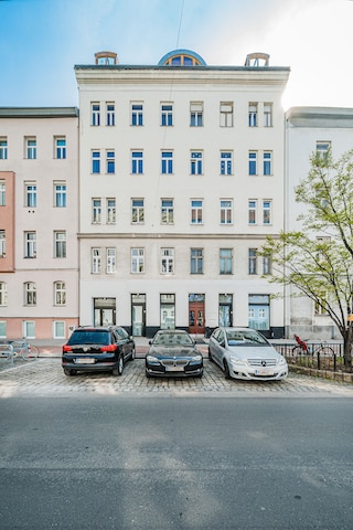 アウガルテン アパートメンツ