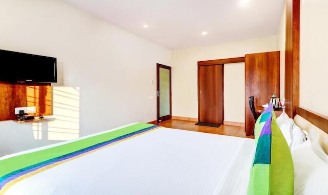 ツリーボー スリーマ - 2.5 km フロム ソルトレイク セクター V