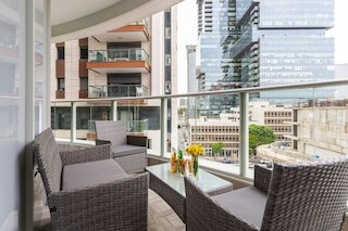 サンリット アーバン エスケープ ウィズ バルコニー バイ シー N レント