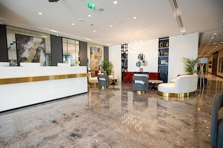 ローズ エグゼクティブ ホテル - DUTC