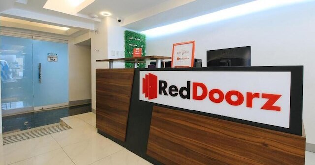 レッドドアーズ プラス アット サン マルセリーノ マラテ