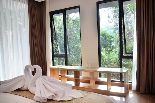 ラディアンス ヒル ビュー 10BR ヴィラ ウィズ ア プライベート ヒーテッド スイミング プール