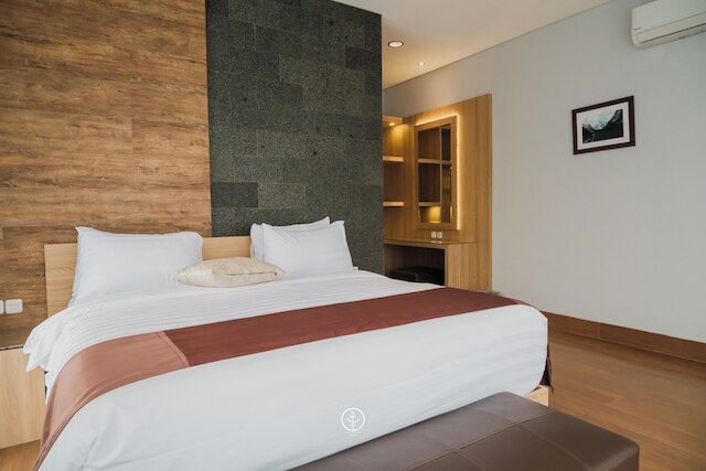 ラディアンス ヒル ビュー 10BR ヴィラ ウィズ ア プライベート ヒーテッド スイミング プール