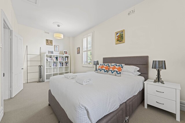 ライト フィルド チャーミング タウンハウス