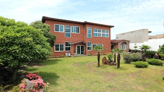 Jeju Ophirhouse Pension