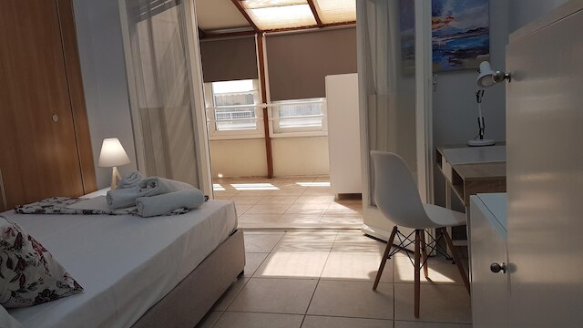 エラテン スカイ アパートメント