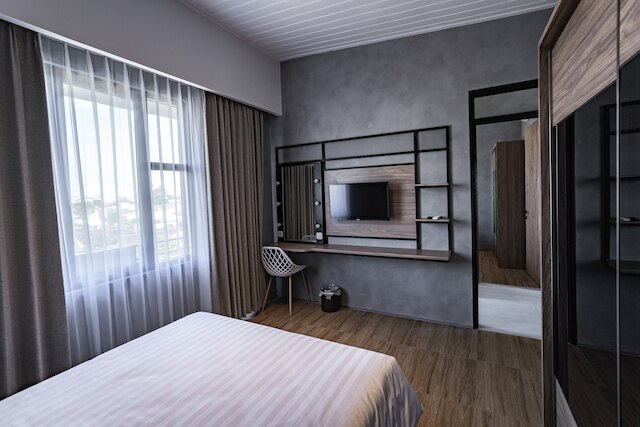 ロア リビング ソロ バル