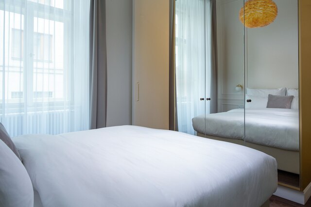 オレア プレイス セノ