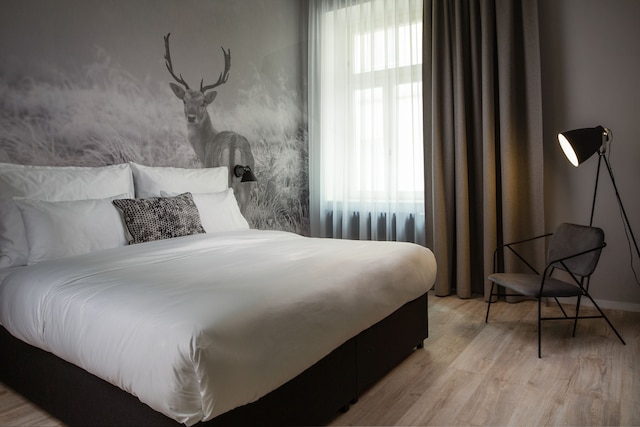 オレア プレイス セノ