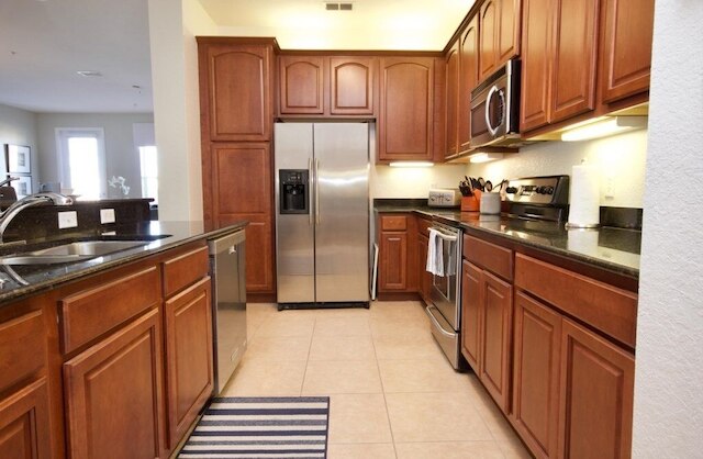 ビスタケイ エピック。 レッドオーニングによる新しい! 3 ベッドルームコンドミニアム