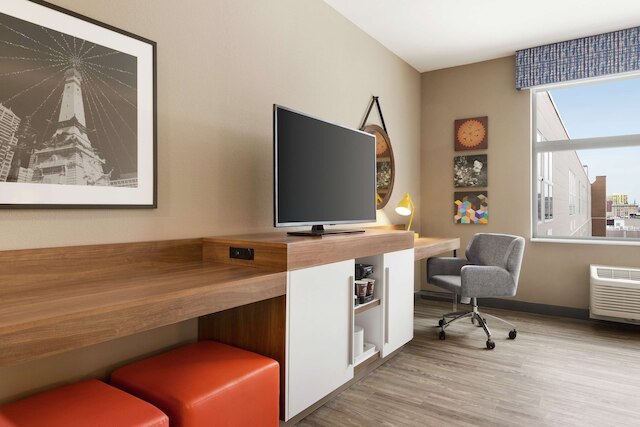 ハンプトン  イン インディアナポリス ダウンタウン イプイ