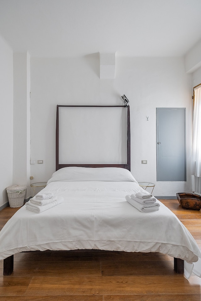 ア ポチ パッシ ダ ピアッツァ マッジョーレ