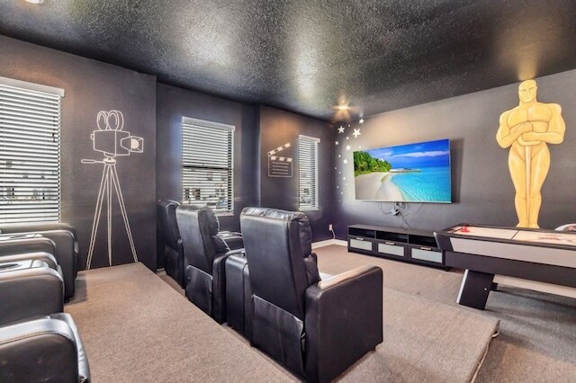 ストーリーレイク リゾート 9 ベッド ゲーム/シアター ルーム 9 ベッドルーム ホーム バイ レッドオーニング