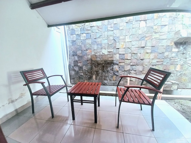 ホームステイ ジョグジャ 4 カマル ティドゥール フル エアコン セプタラン ウンブルハルジョ デカット ゲンビラロカ