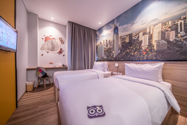 オール・ナイト＆デイ・レジデンス - ケボン・ジェルク