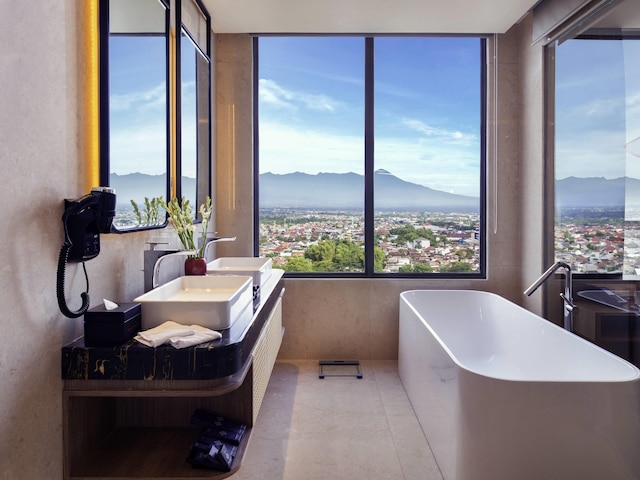 グランド メルキュール マラン ミラマ