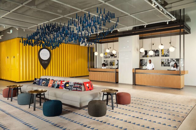 ローブ シティ ウォーク