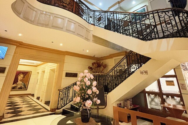 ティアラ オリエンタル ホテル マカティ パワード バイ ココテル