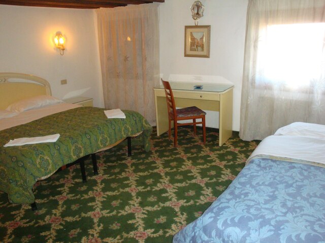 ホテル カーサ リンガー