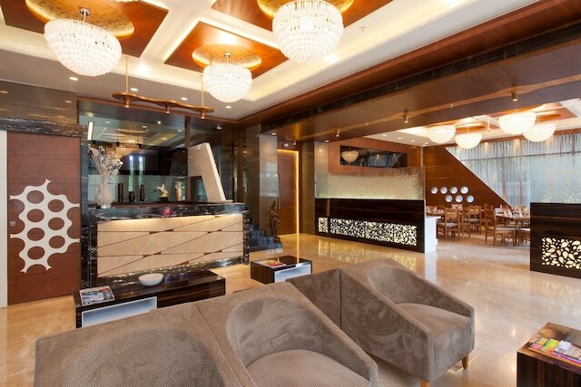 ホテル コスモポリタン アフマダーバード