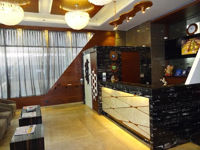 ホテル コスモポリタン アフマダーバード