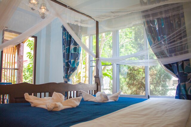 チャンモイ ハウス (リトル ビレッジ)