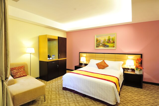 ホールマーク クラウン ホテル