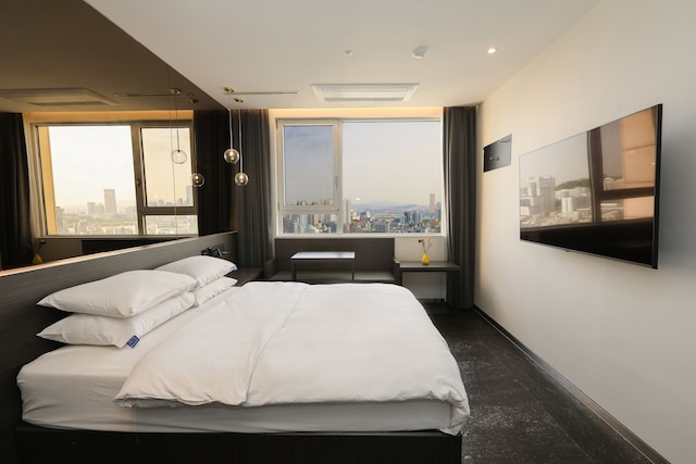 ホテル ザ デザイナーズ 弘大 (弘大設計師酒店)