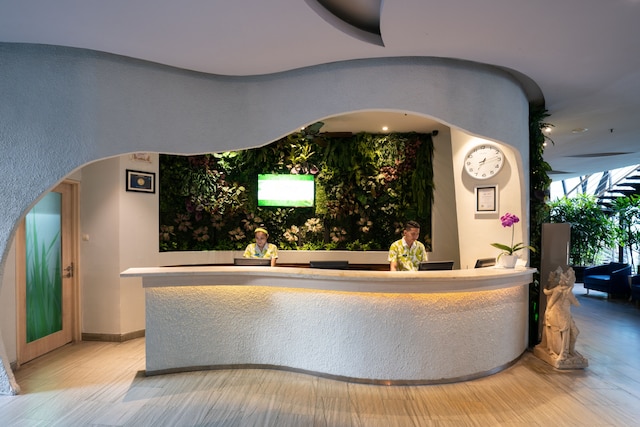 エデン ホテル クタ バリ