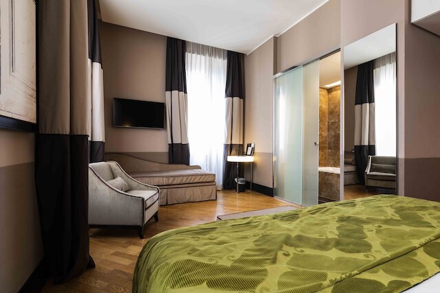 ローマ タイムズ ホテル