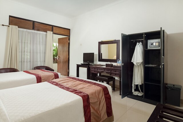 サリナンデ ホテル