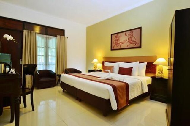 サリナンデ ホテル