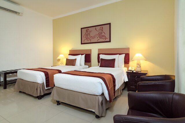 サリナンデ ホテル