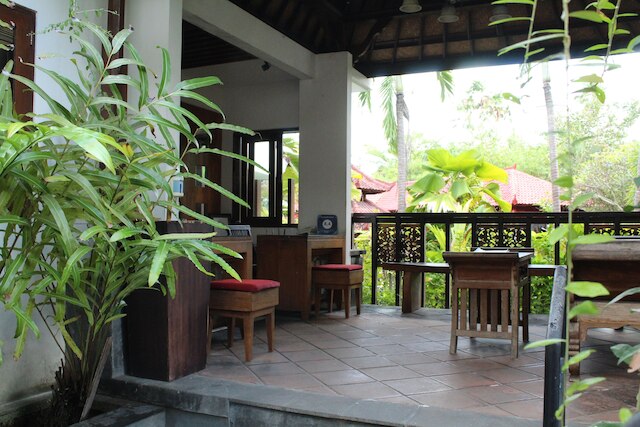 サリナンデ ホテル