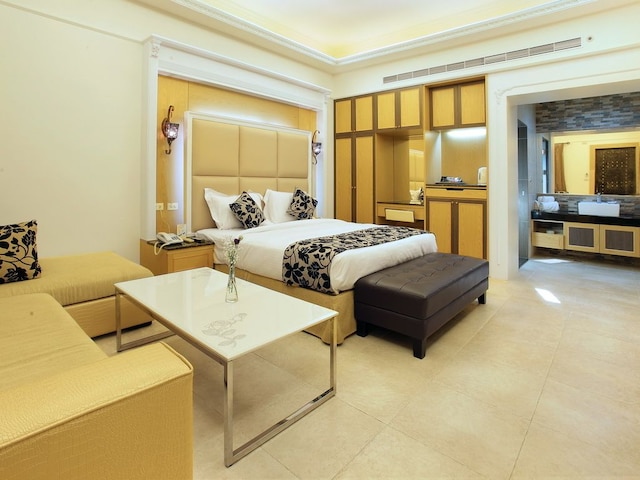 ラン ハイ イン (墾丁嵐海民宿)