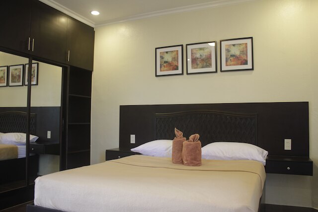 レッド ナイト ガーデンズ