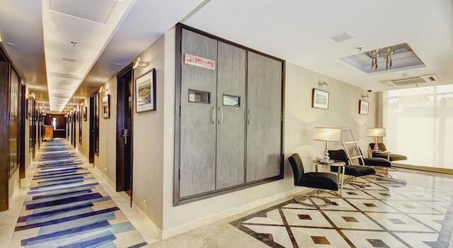 パーム スプリングス ステイズ