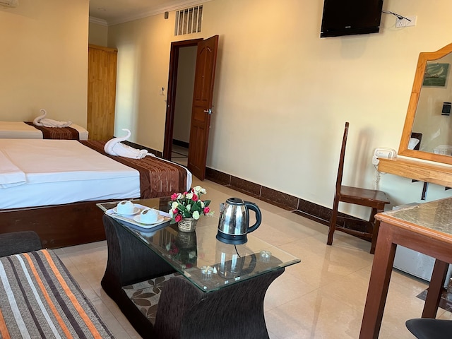 クイーン ウッド ホテル