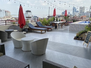 クイーン ウッド ホテル