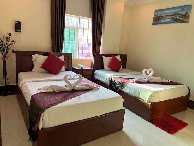 クイーン ウッド ホテル