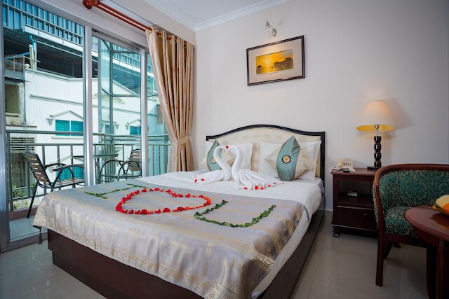 シルバー マウンツ ホテル