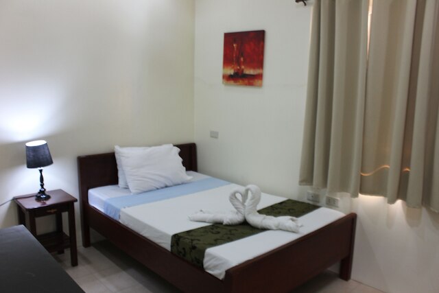 ブルー ラグーン イン & スイーツ