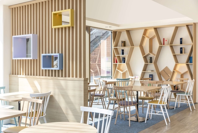 ハンプトン バイ ヒルトン アムステルダム / アリーナ ブレヴァール