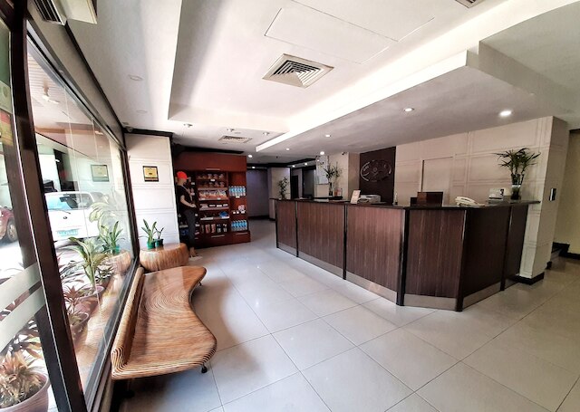 ゴールデン バレー ホテル