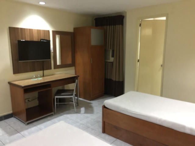 ゴールデン バレー ホテル