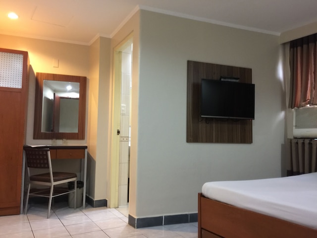 ゴールデン バレー ホテル