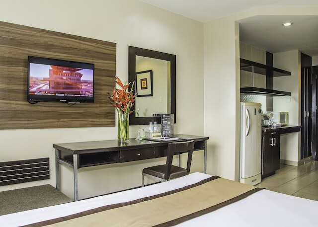 ゴールデン プリンス ホテル アンド スイーツ